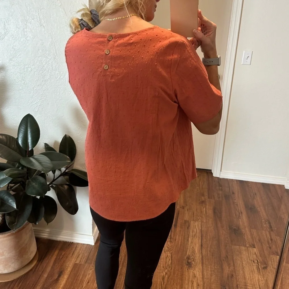 🌟SALE🌟 roolee salmon polka dot short sleeve​​​​​ - Picture 2 of 9